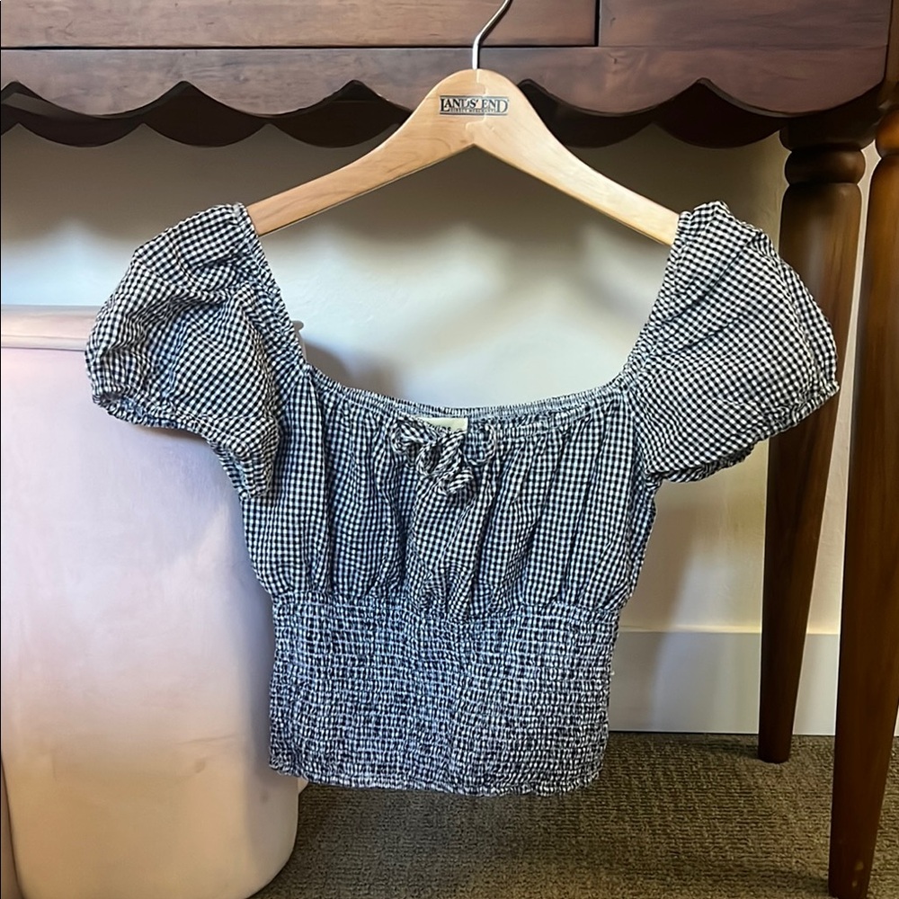 Birdies Puff Sleeve Crop Top